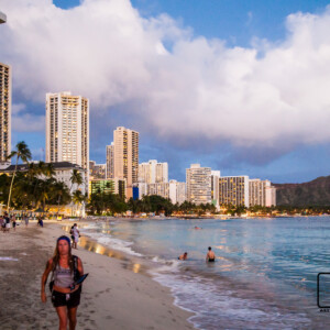 Honolulu (2017) Honolulu (2017)